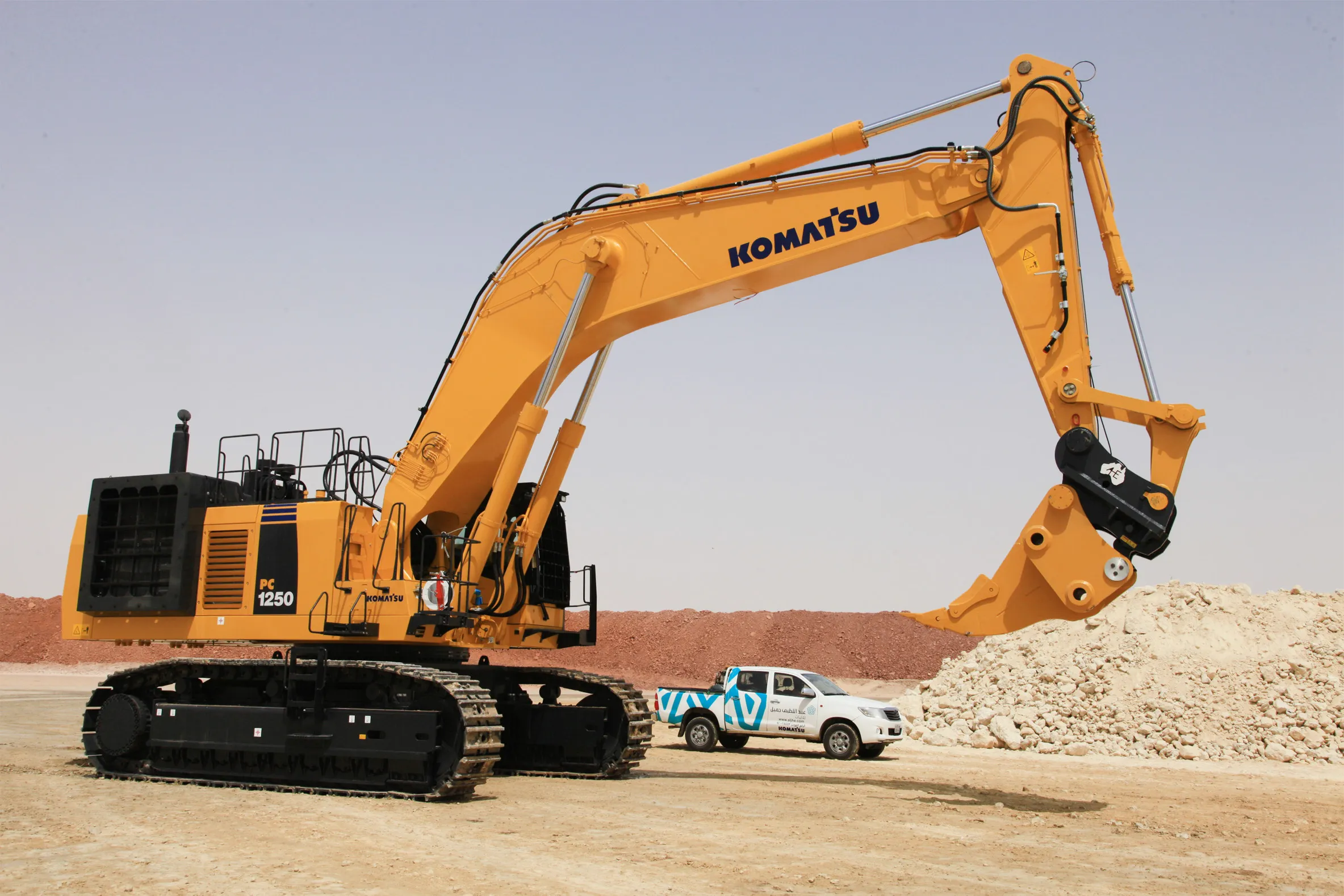 Komatsu-Hydraulic-Excavator-ALJ-Machinery